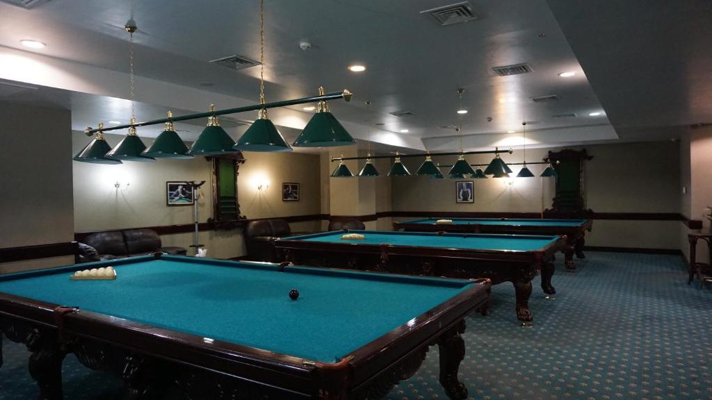 Grand Hotel Victory Aktau  Eksteriør billede A pool hall