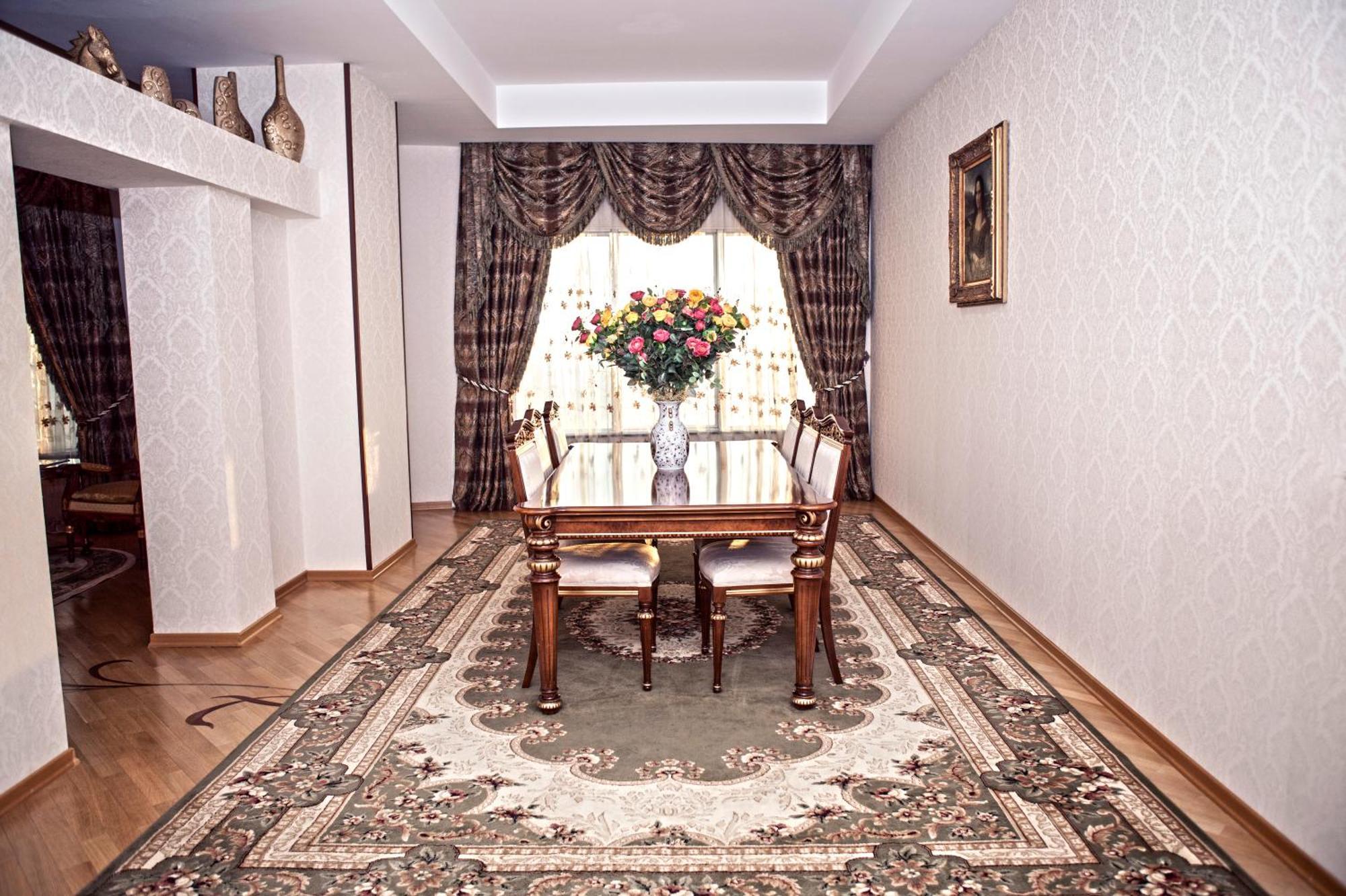 Grand Hotel Victory Aktau  Eksteriør billede A dining room